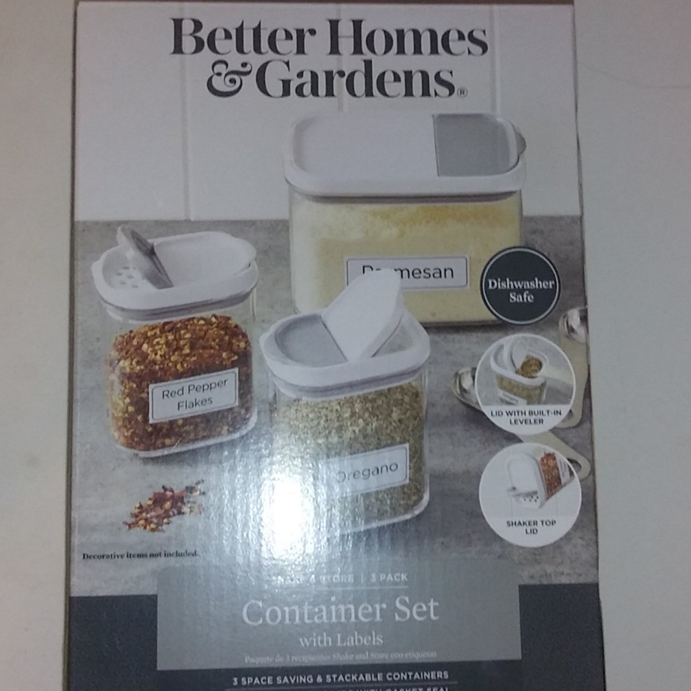 Better Homes & Gardens Container set nwot
